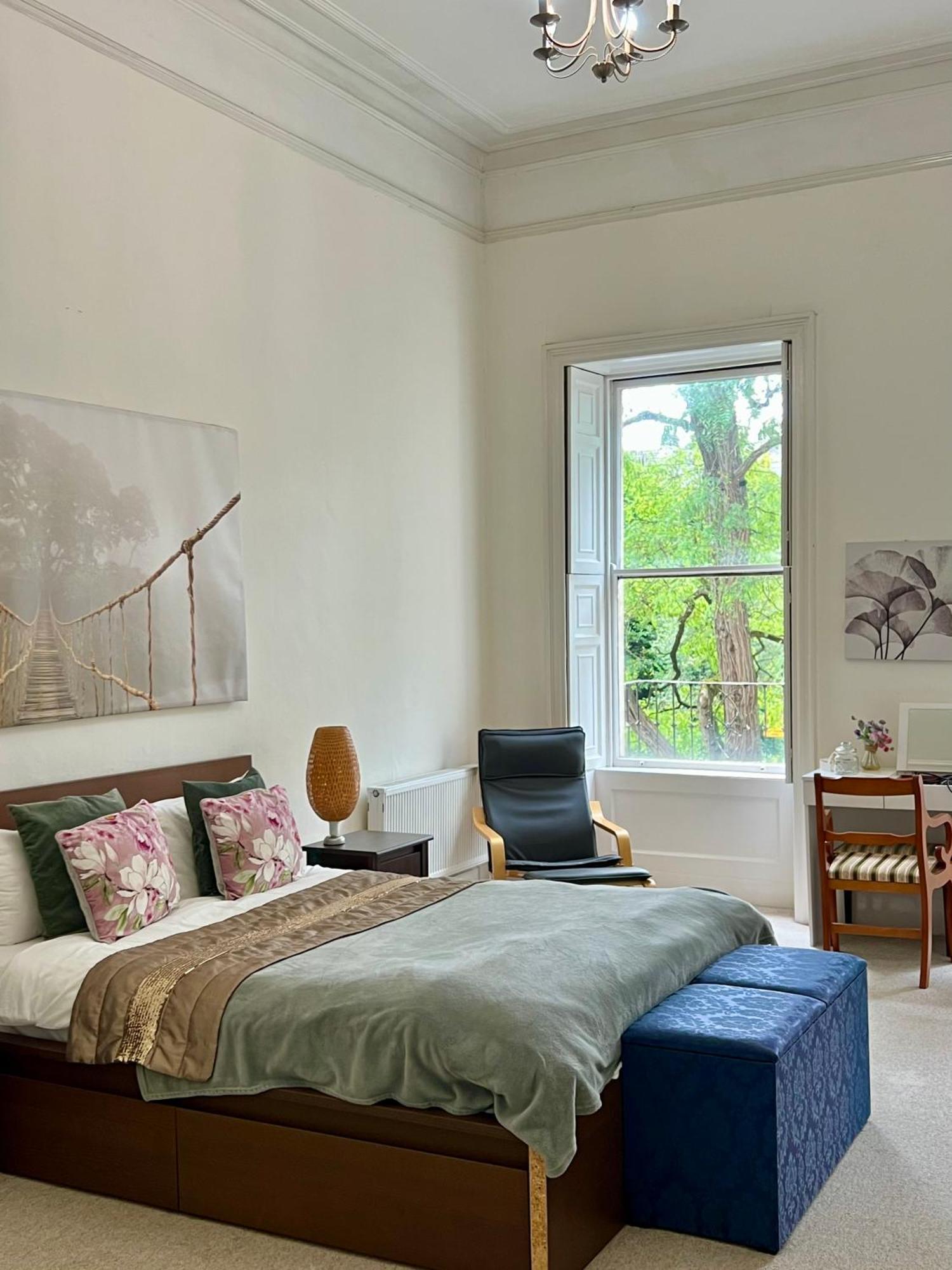 Grosvenor Apartments In Bath - Great For Families, Groups, Couples, 80 Sq M, Parking Luaran gambar